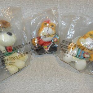 Vintage Garfield Plush Figures Sealed Christmas set of 3 McDonald's Happy Meal